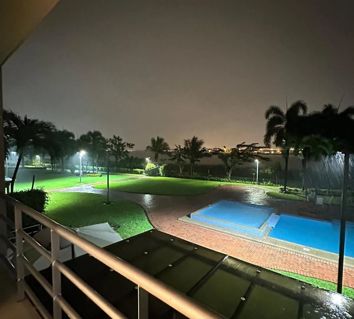 Apartment 3 Dormitorios, Piscina, Jacuzzi, Parking, Vistas Guayaquil Ecuador