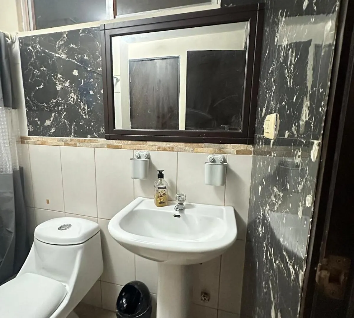 Apartment 3 Dormitorios, Piscina, Jacuzzi, Parking, Vistas Guayaquil Ecuador
